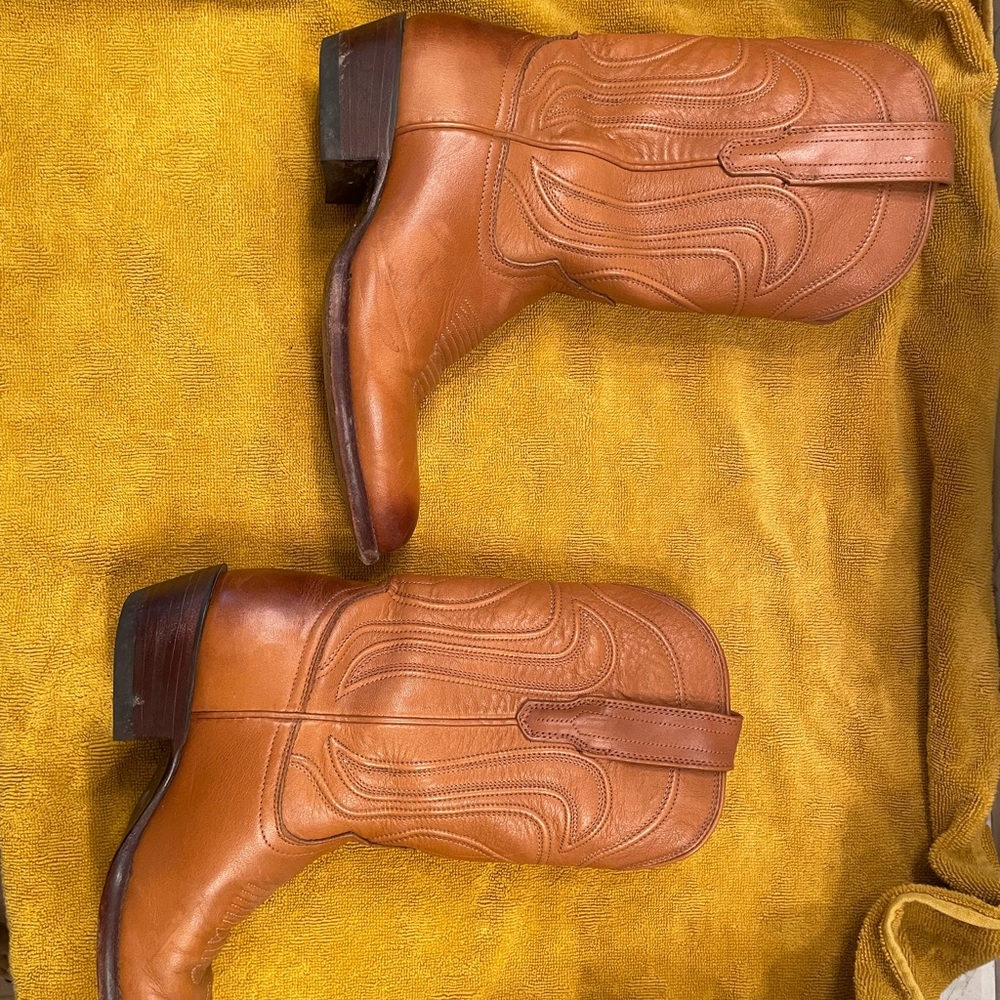 Tecovas size 6 boots